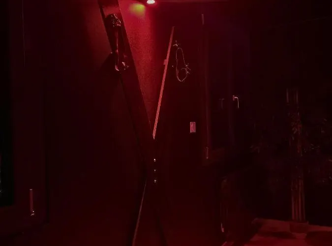 Red Room By Loveroomeo