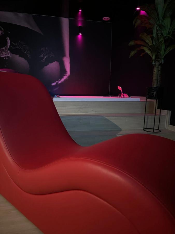 Appartement Red By Loveroomeo